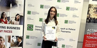 Aleksandra Kędzia z Zespołu Szkół Nr 1 finalistką Akademii Księgowego -40892