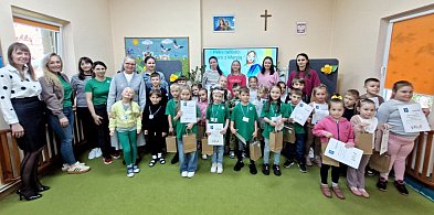 Spotkanie 6-latków z gmin Grabów i Kraszewice w salezjańskim przedszkolu-40928