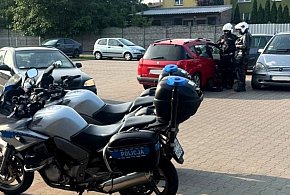 GRABÓW: Pijany w sztok kierowca zatrzymany przez przechodniów-41207