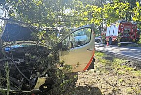 Zdarzenie z udziałem trzech pojazdów w Mikstacie-Pustkowiu-41421