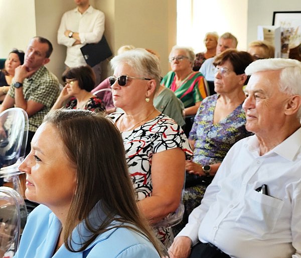 Konferencja ,,Z dziejów Grabowa nad Prosną - księgi i kałamarze"-41852