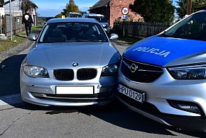 30-latek BMW uderzył w radiowóz-42540
