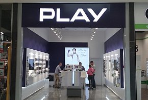 Potężna kara dla Play. Sieć ma zwrócić klientom pobrane środki-43072