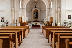 Miliony na Kościół w 2026 roku. Państwo co roku dokłada do duchownych-43259