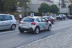 17-latkowie dostaną „prawko”. Nowe przepisy stawiają twarde warunki-43318