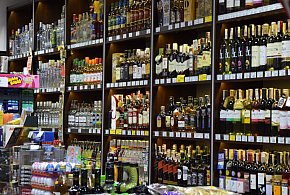 To codzienność wielu Polaków. Nowe dane o alkoholu niepokoją-43425