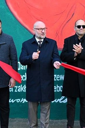 Kolejny mural w ZS Nr 1 w Ostrzeszowie-2379