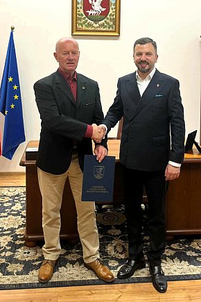 Spotkanie burmistrza z mistrzami karate-2385