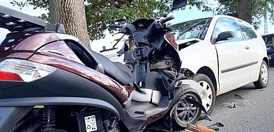 Zderzenie motocykla z volkswagenem. Kierujący jednośladem zmarł w szpitalu-42170