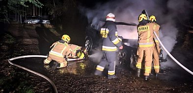 BMW stanęło w ogniu. Doszczętnie spłonęło-42363