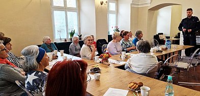 Z seniorami o bezpieczeństwie, oszustwach i nowoczesnych usługach urzędów-42384