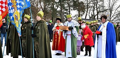 VI prawie dekanalny Orszak Królewski przeszedł ulicami Mikstatu-43315