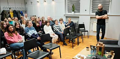 „Przekroczyć Granice”. Spotkanie z Bartoszem Maleczko