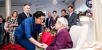 Sto lat historii zapisanych w jednym życiu...