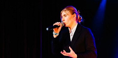 Maya Gabryś ze szkoły w Kobylej Górze z Grand Prix „Żywiołów Słowa”