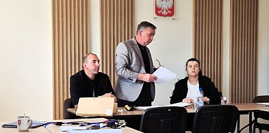 Co ma do ukrycia Komisja Skarg, Wniosków i Petycji kraszewickiej Rady??