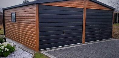 Funkcjonalne i wszechstronne garaże blaszane