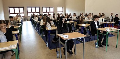 Egzamin ósmoklasisty w Szkole Podstawowej w Grabowie nad Prosną