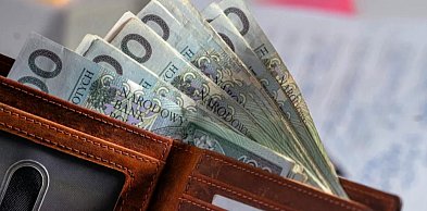 88-latek odpowie za przywłaszczenie znalezionego portfela