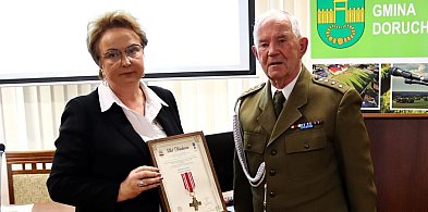 Kombatancki Krzyż Pamięci dla Urzędu Gminy w Doruchowie-42602