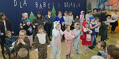 Dzień Babci i Dziadka w Specjalnym Ośrodku Szkolno-Wychowawczym