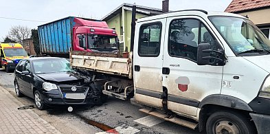 KRASZEWICE: Zderzenie przed przejściem dla pieszych