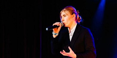 Maya Gabryś ze szkoły w Kobylej Górze z Grand Prix „Żywiołów Słowa”