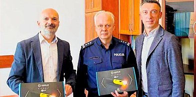 Dwa nowoczesne alkotesty dla Policji