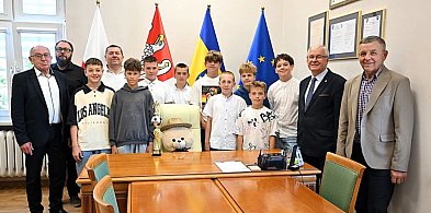 Sukces młodych piłkarzy ze Szkoły Podstawowej Nr 2 w Ostrzeszowie