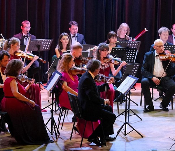 Uroczysty koncert z okazji 200. rocznicy urodzin Johanna Straussa-42351
