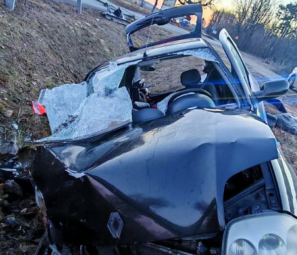 W Palatach 56-latek wjechał do przydrożnego rowu