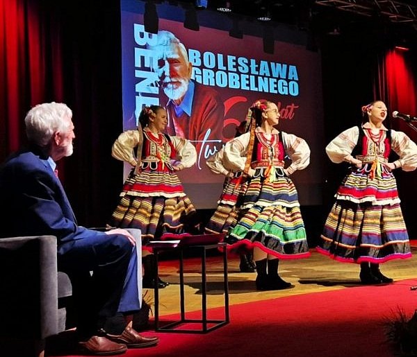 Benefis świętującego 60-lecie pracy twórczej Bolesława Grobelnego