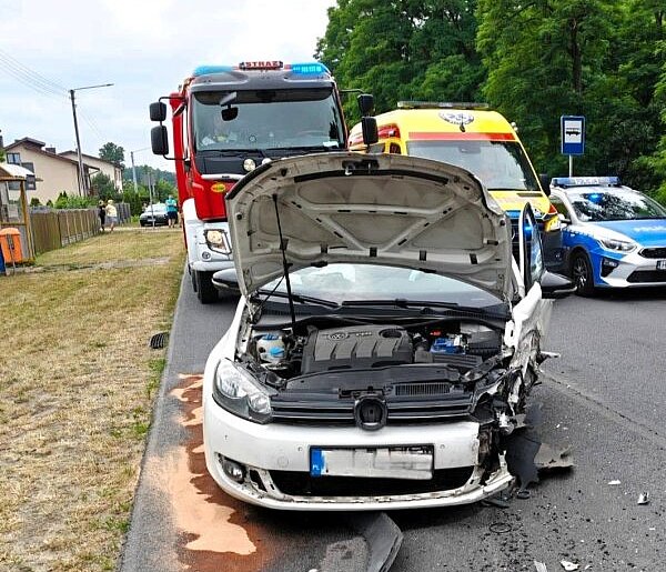 3 osoby poszkodowane w zderzeniu dwóch samochodów w Racławicach
