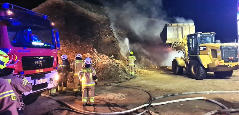 Pożar na terenie jednego z zakładów produkcyjnych w Czajkowie