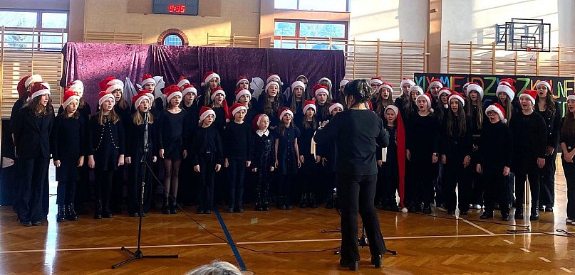 XIX Międzyszkolny Konkurs Kolęd i Pastorałek w Kobylej Górze