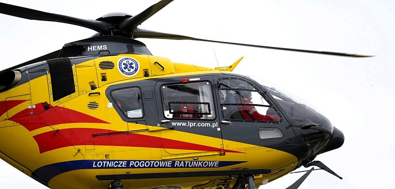 35-latek, który spadł z wysokości 3 metrów, przetransportowany do Szpitala