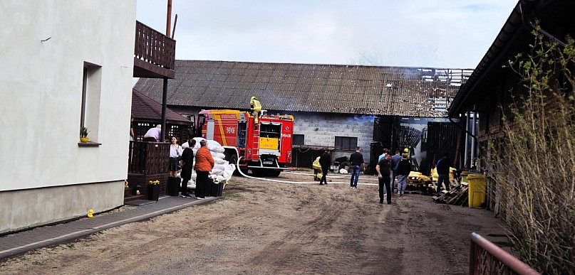 Pożar budynku gospodarczego w Kuźnicy Grabowskiej