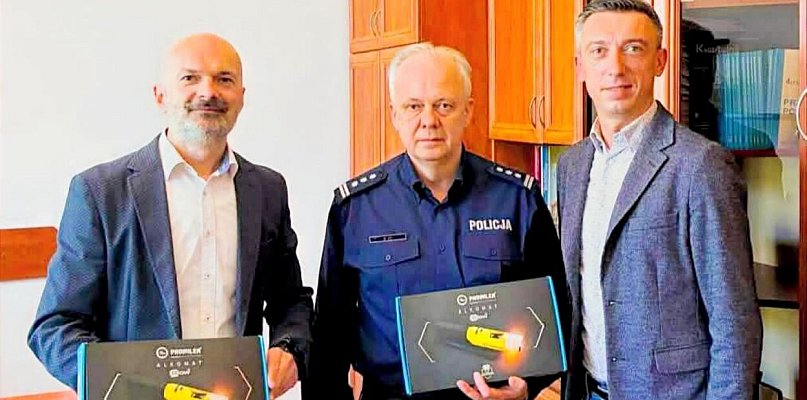 Dwa nowoczesne alkotesty dla Policji