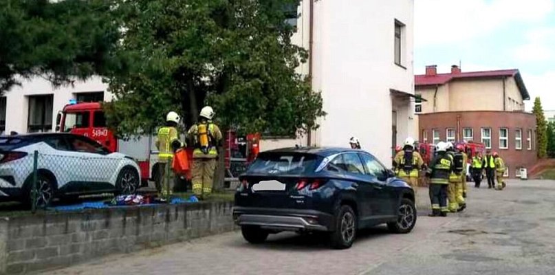 Sprawne działania służb podczas ćwiczeń ewakuacyjnych w Mikstacie
