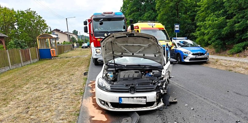 3 osoby poszkodowane w zderzeniu dwóch samochodów w Racławicach
