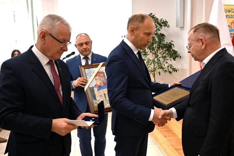 Zdzisław Poprawa Zasłużony dla Powiatu