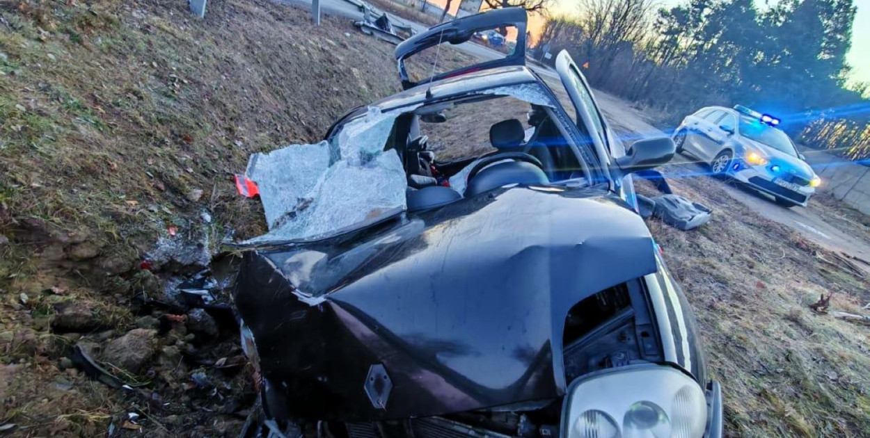 W Palatach 56-latek wjechał do przydrożnego rowu