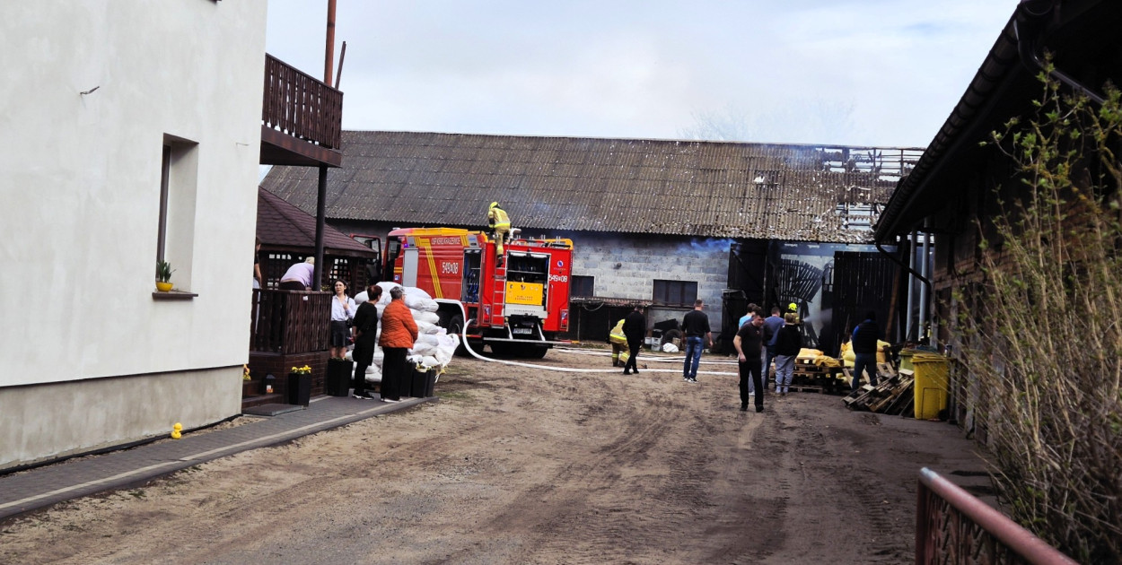 Pożar budynku gospodarczego w Kuźnicy Grabowskiej
